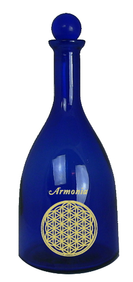 bottiglia con adesivo